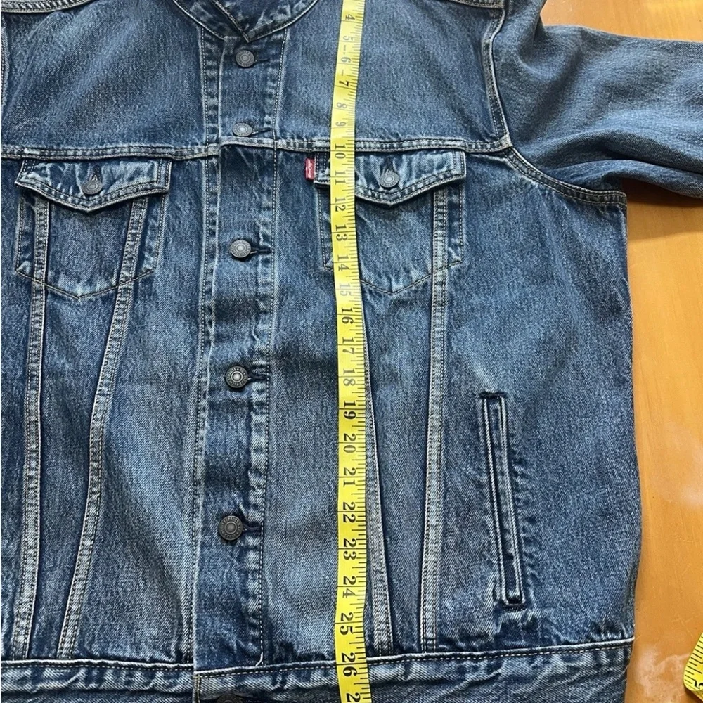 Levi’s Premium 72334-0573 Big E Trucker Jacket L Oversized Fade EUC 25x28 - Picture 9 of 10